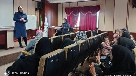 آشنایی با خدمات مرکز سلامت روانی اجتماعی سراج در سرای محله 13 آبان 